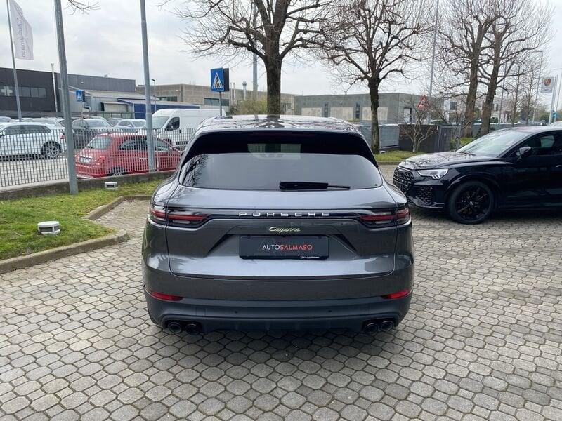 Porsche Cayenne 3.0 V6 E-Hybrid 462 CV