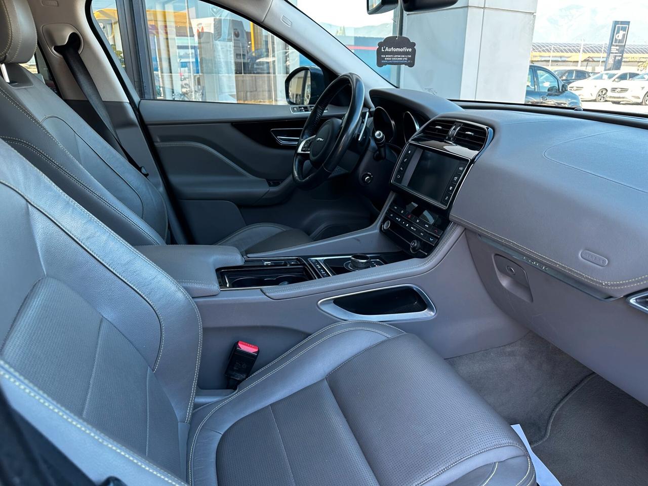 Jaguar F-Pace 2.0 D 180 CV AWD Portfolio