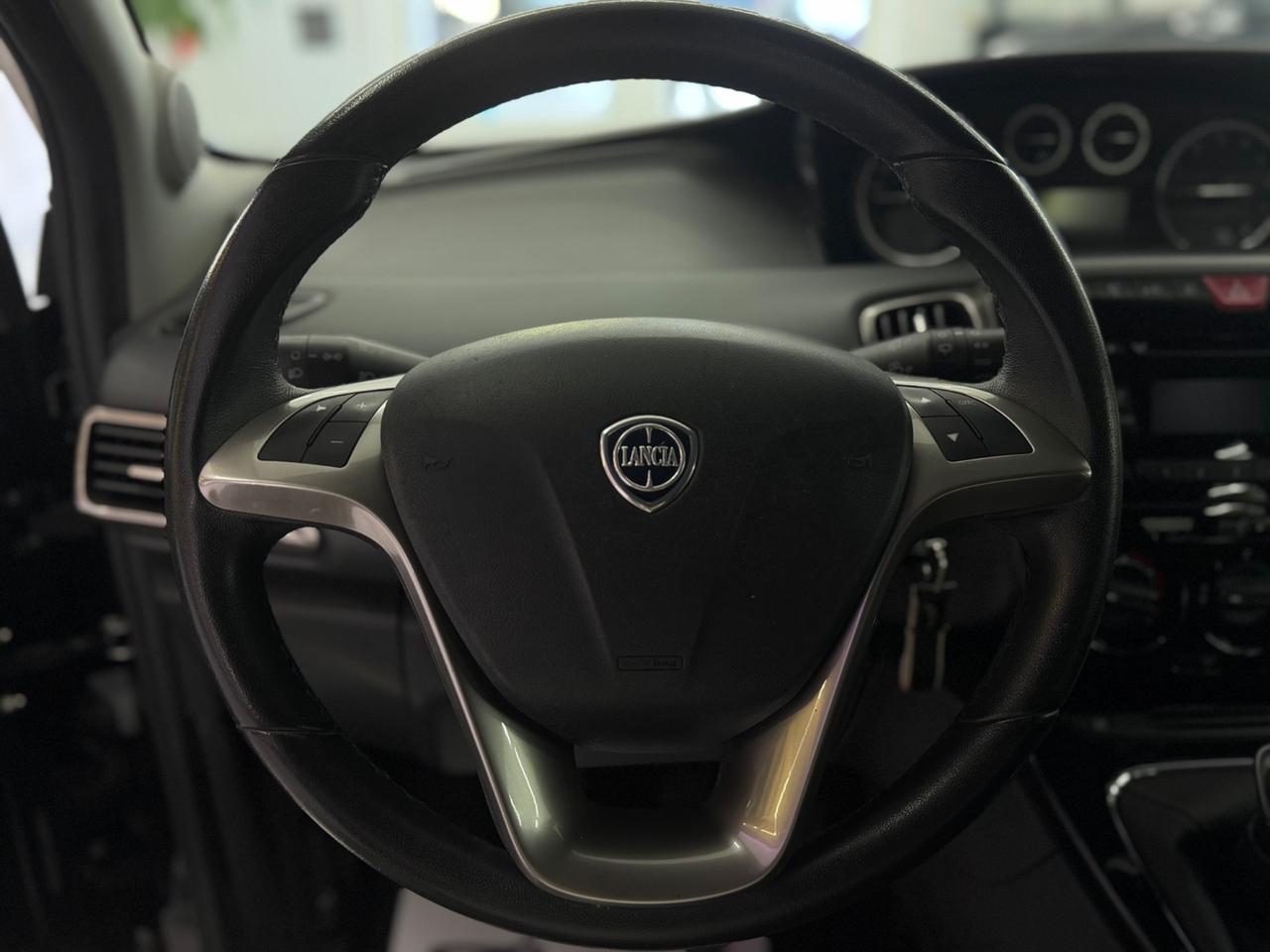 Lancia Ypsilon 1.2 GPL Ecochic Gold