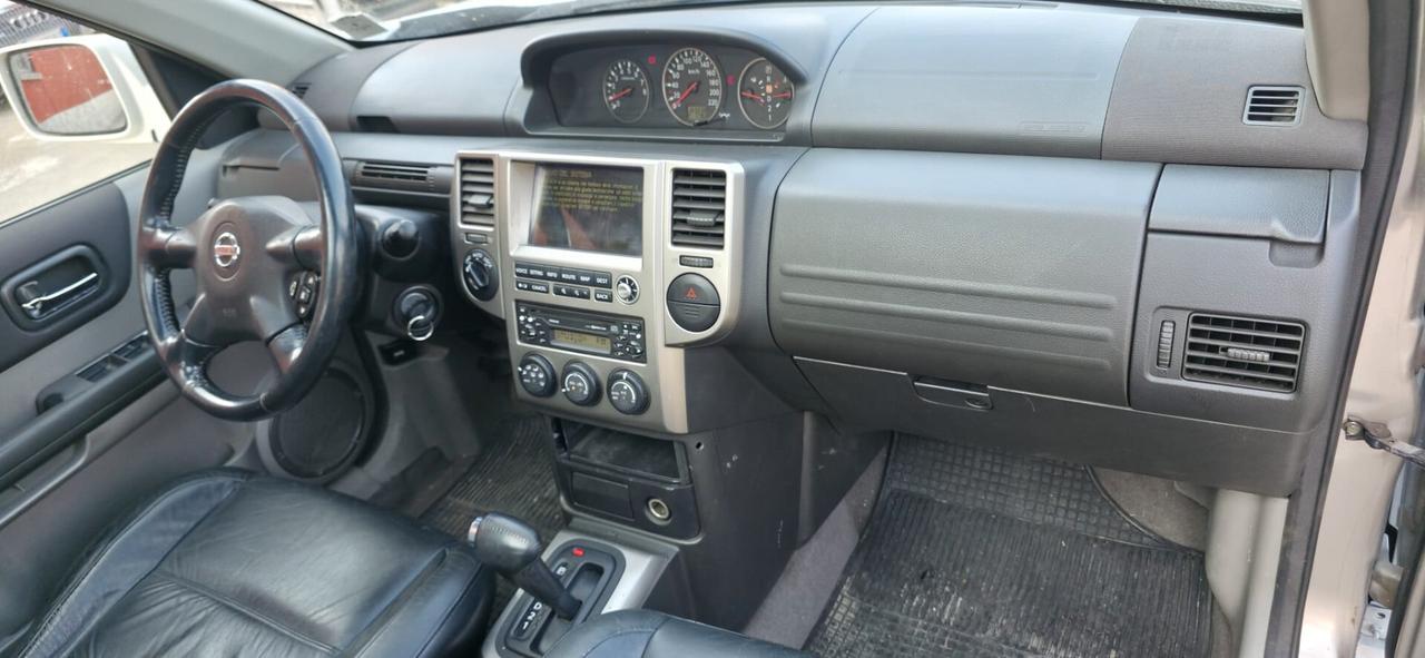 Nissan X-Trail 2.5 16V Elegance 4x4 gancio traino