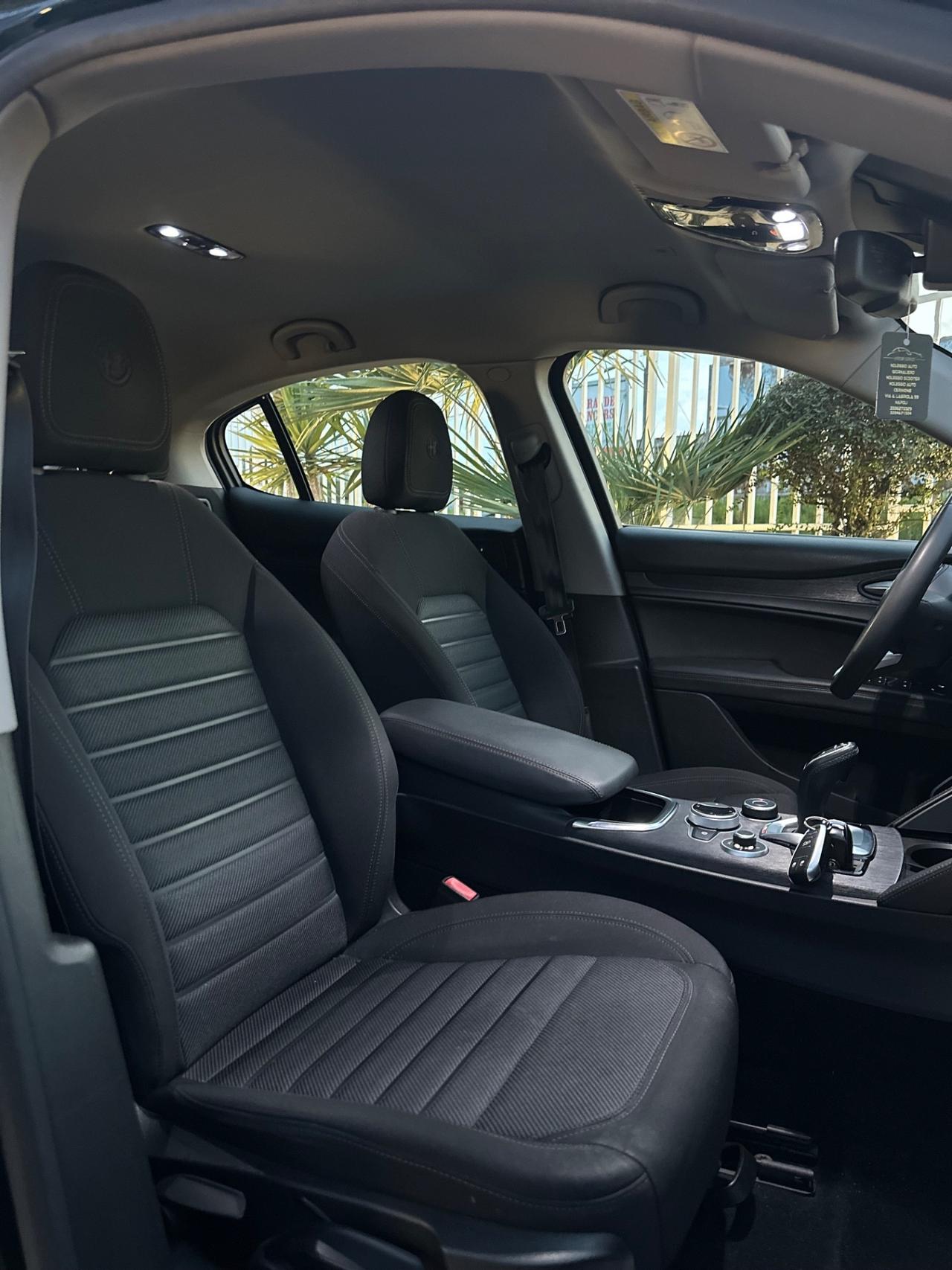 Alfa Romeo Stelvio 2.2 Turbodiesel 160 CV AT8 RWD Business