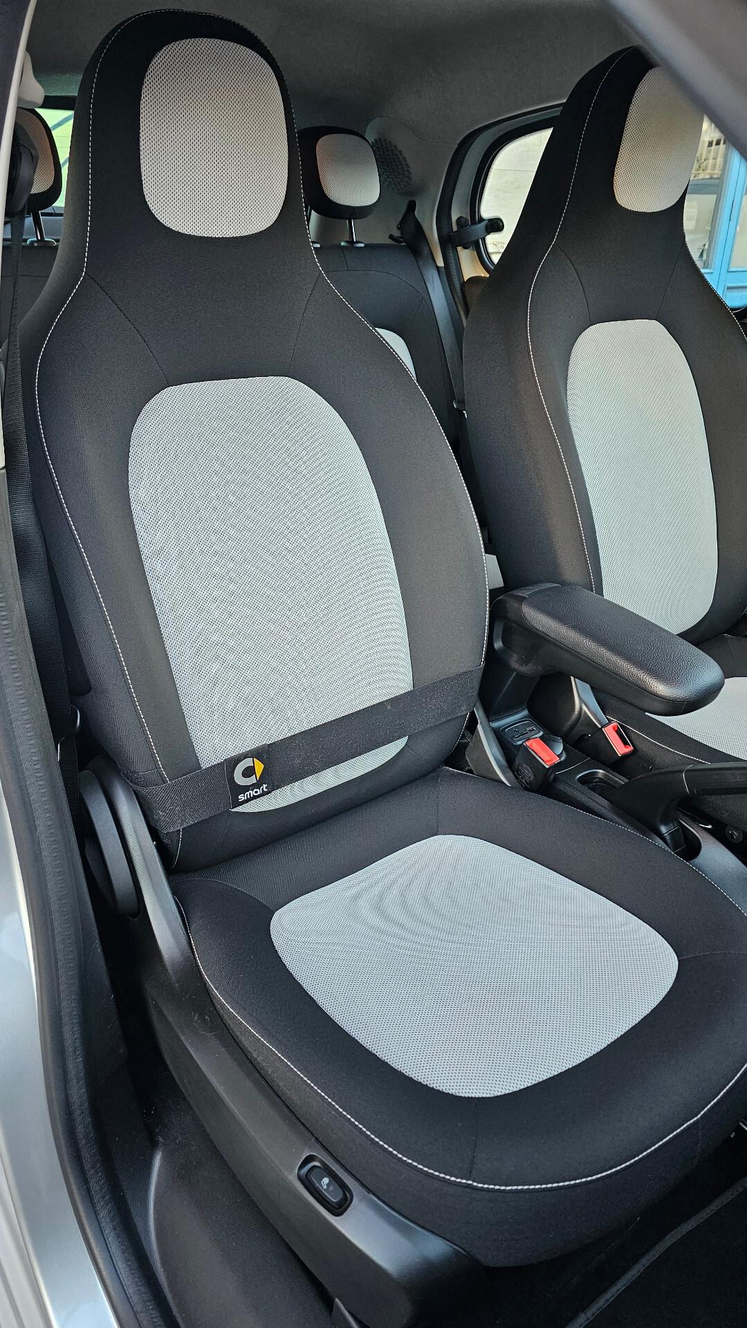 Smart Forfour 70 1.0 twinamic Passion NAV RETROCAM SENSORI CARVERTICAL OK