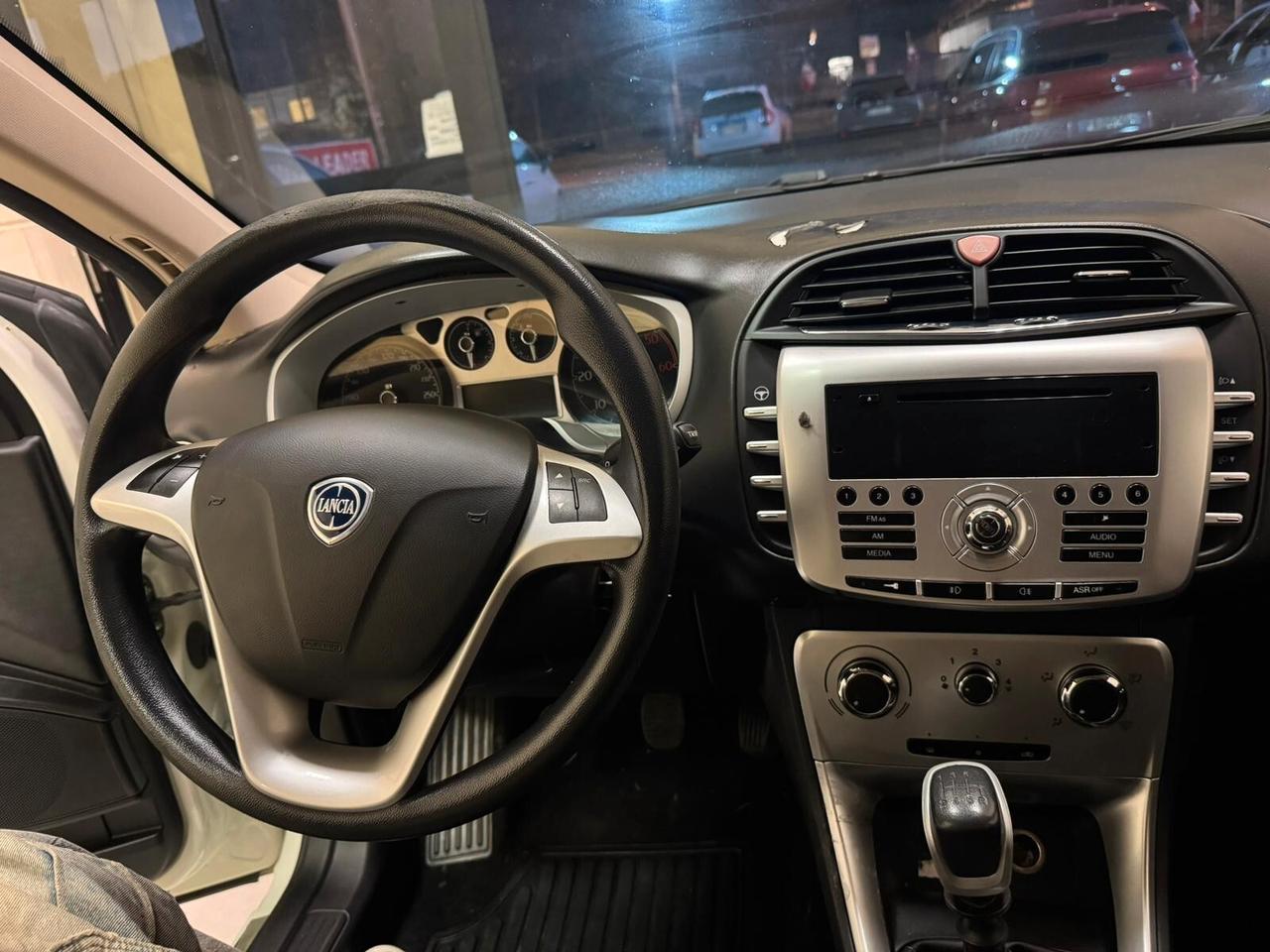 Lancia Delta 1.6 MJT DPF Gold