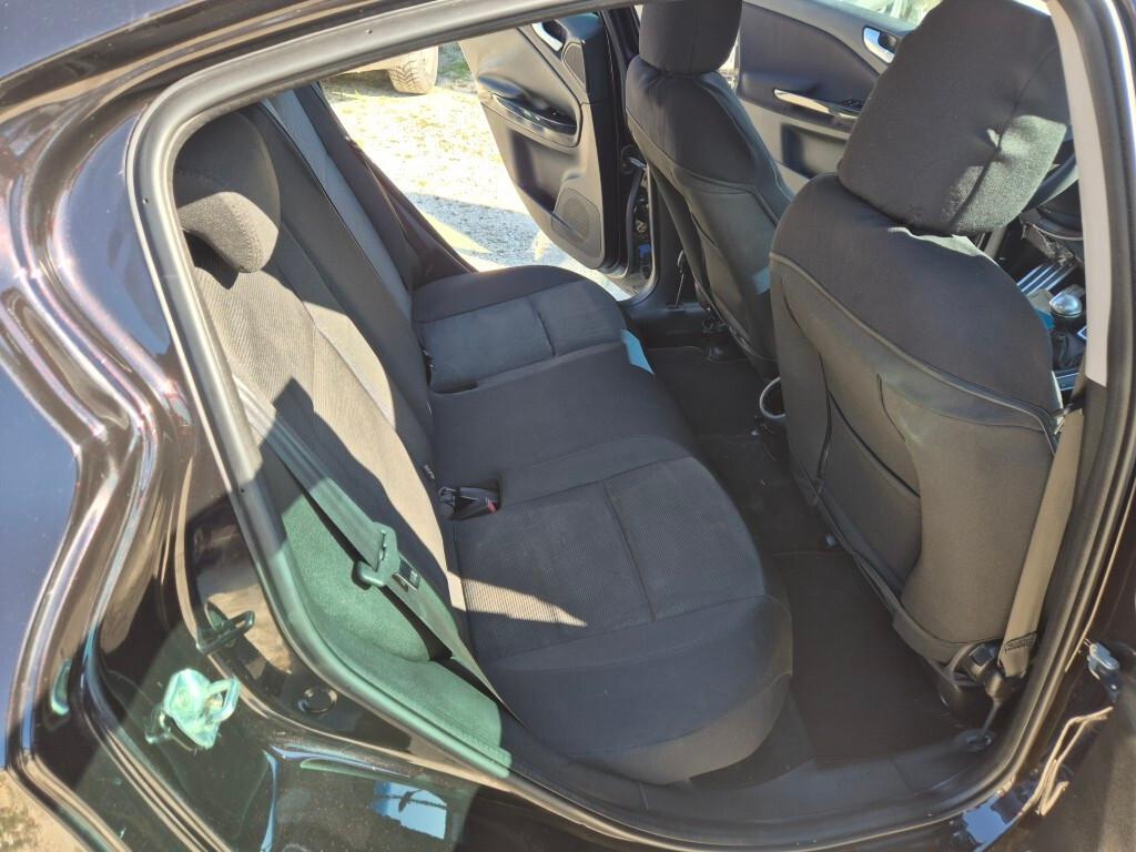 Alfa Romeo Giulietta 1.6 JTDm-2 105 CV Distinctive