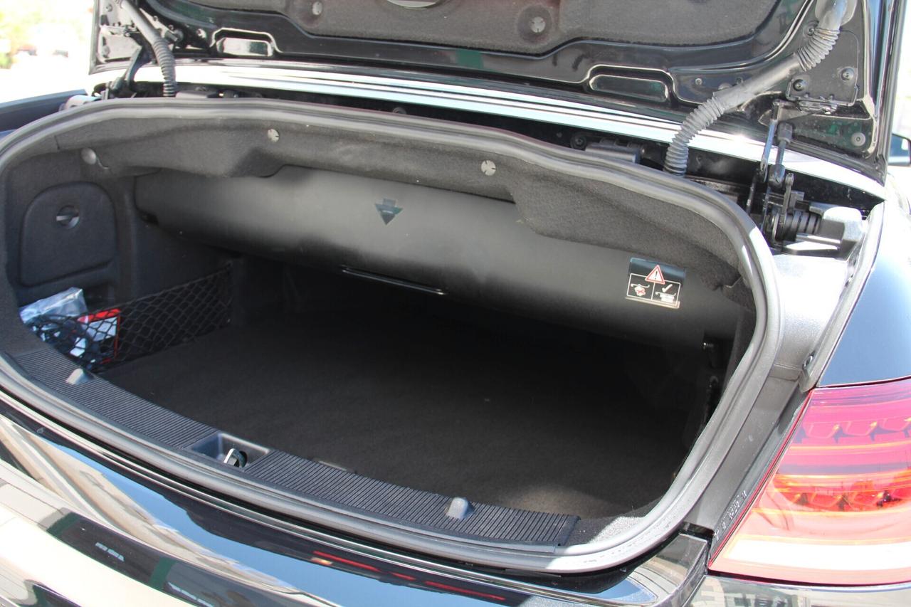 Mercedes-benz E 200 Cabrio Automatic Premium