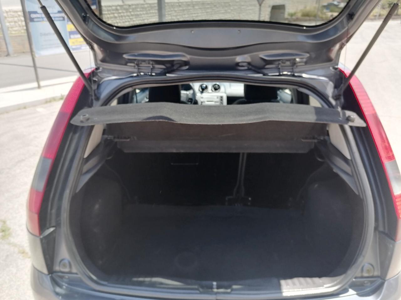 Ford Fiesta 1.4 TDCi 5p. Titanium