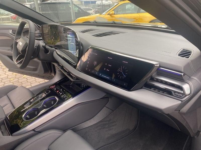 Audi A6 A6 Avant 2.0 TDI mHEV+ S tronic quattro S line edition 204 CV