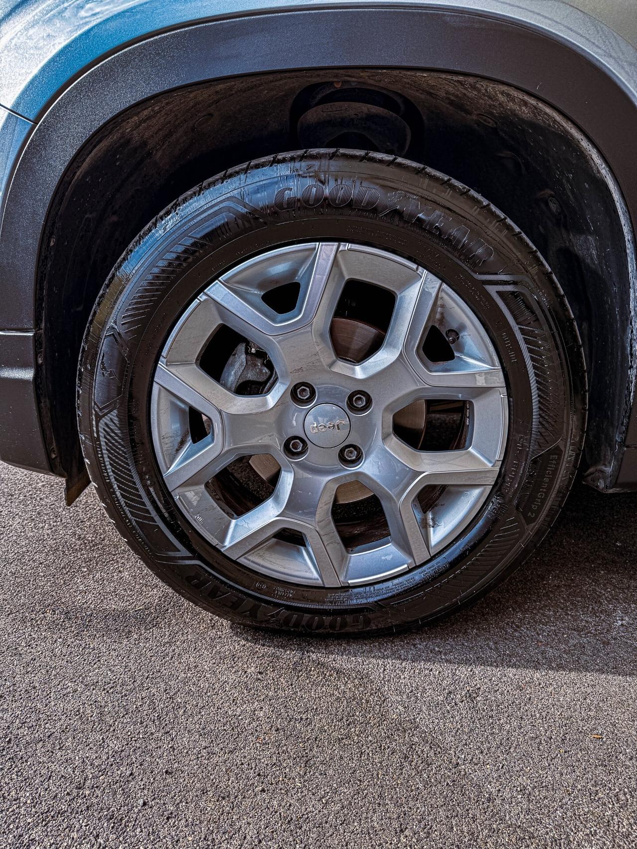 Jeep Avenger 1.2 Turbo 100 CV Altitude - solo 17000km!!!