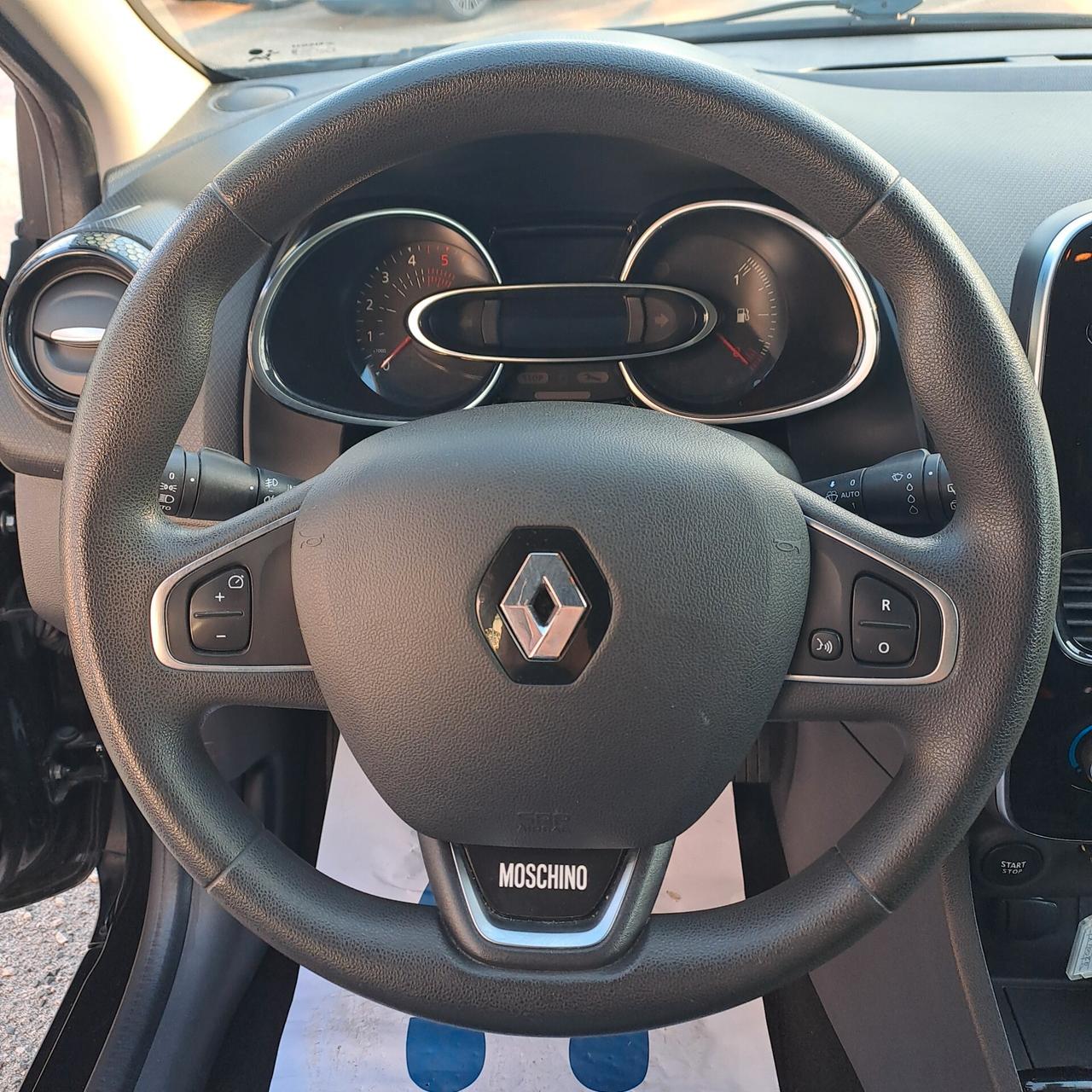 Renault Clio 1.5 Dci 75 Cv Moschino Zen