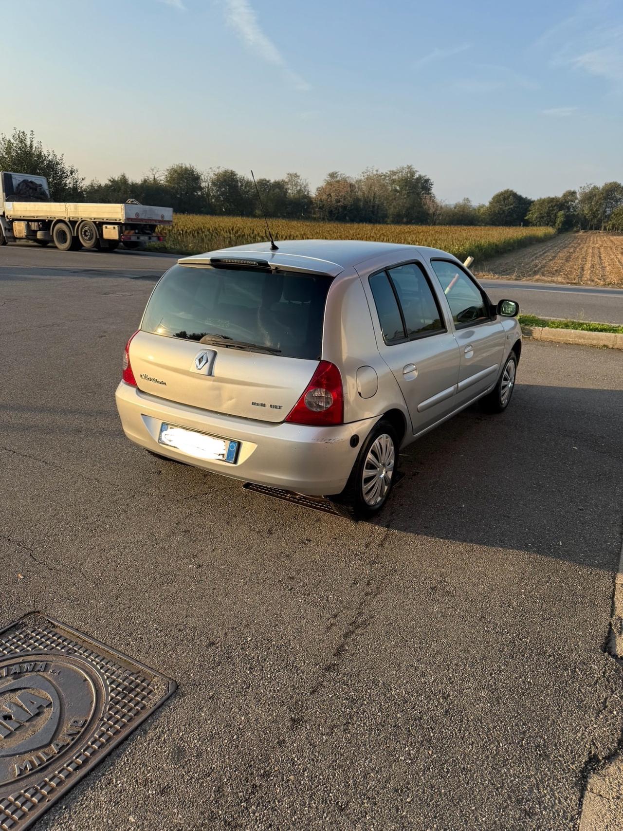 Renault Clio 1.2 16V 5 porte