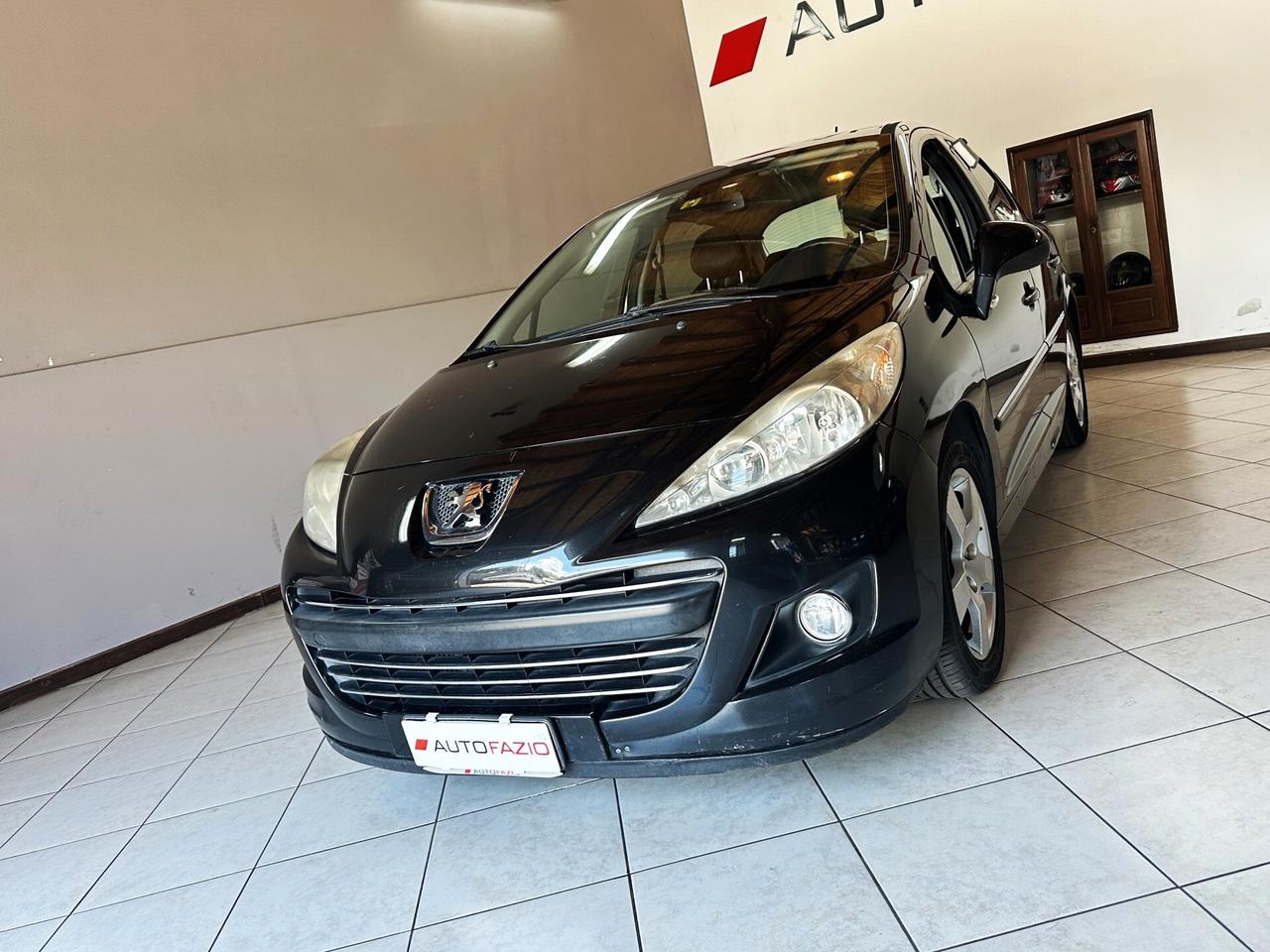 Peugeot 207 1.4 HDi 70CV 5p. X Line Business