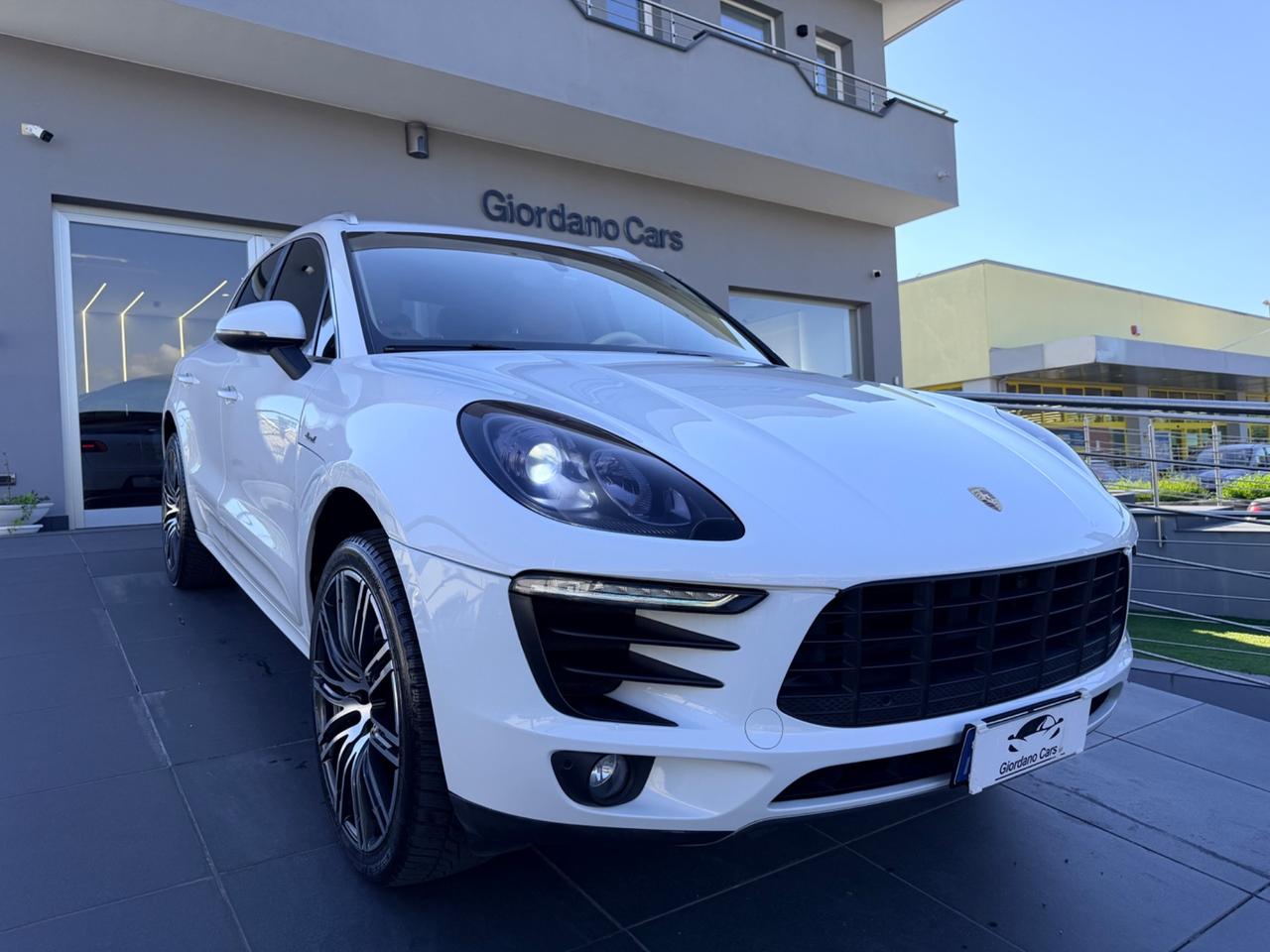 Porsche Macan 3.0 S Diesel white edition pari al nuovo