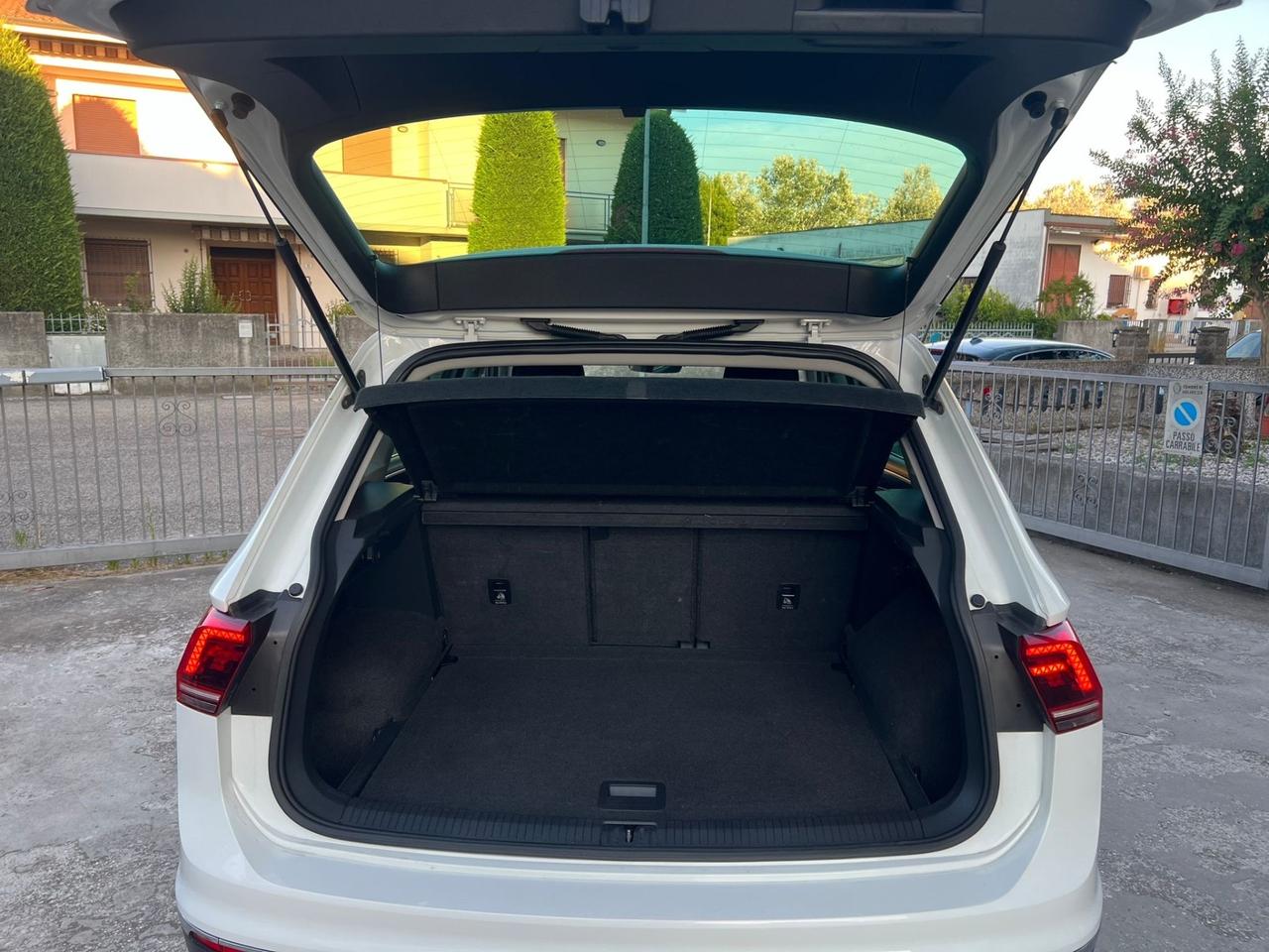 Volkswagen Tiguan 2.0 TDI DSG 4MOTION FULL OPT