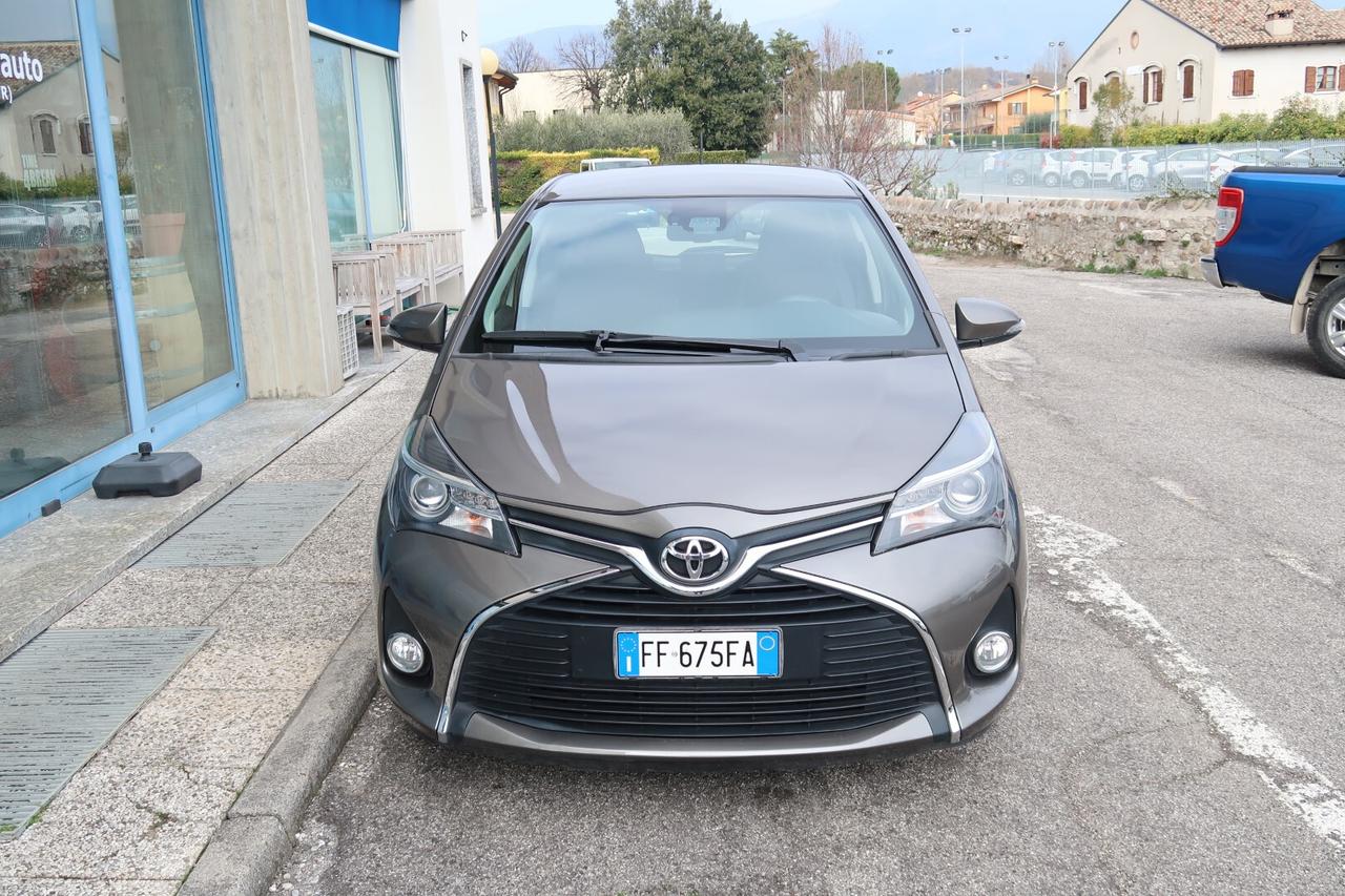 Toyota Yaris 1.3 5 porte Lounge Automatica