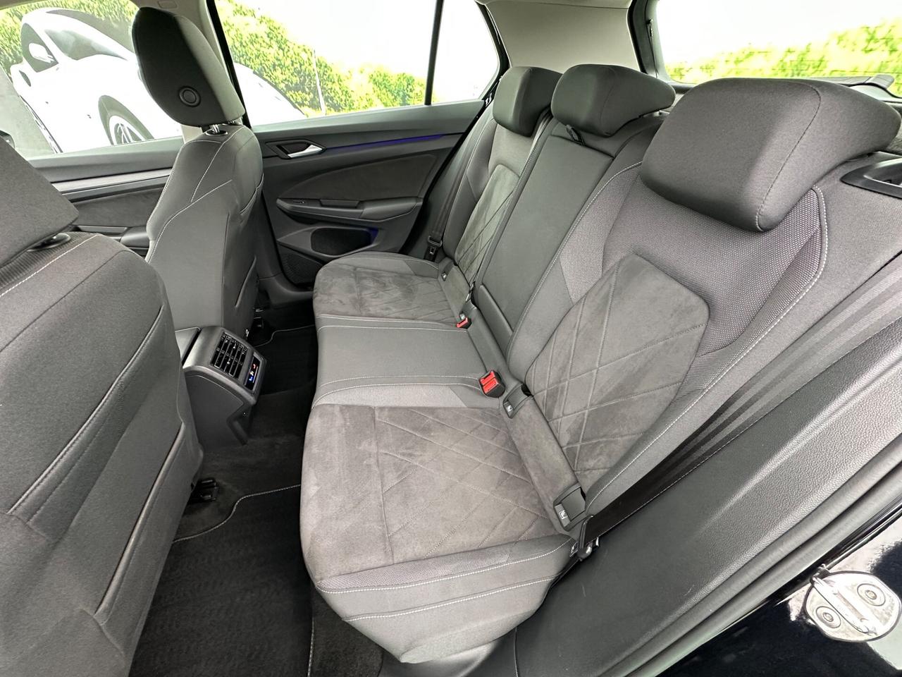 Volkswagen Golf 8 2.0 TDI 115cv Style 2023