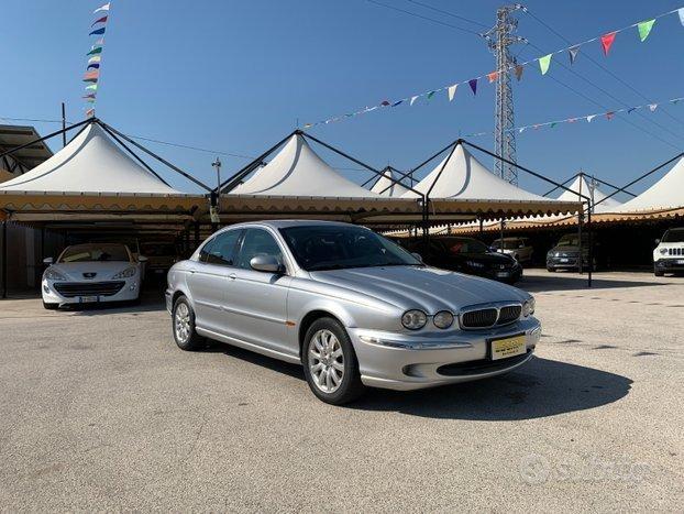 JAGUAR X-Type 2.5 V6 24V Executive