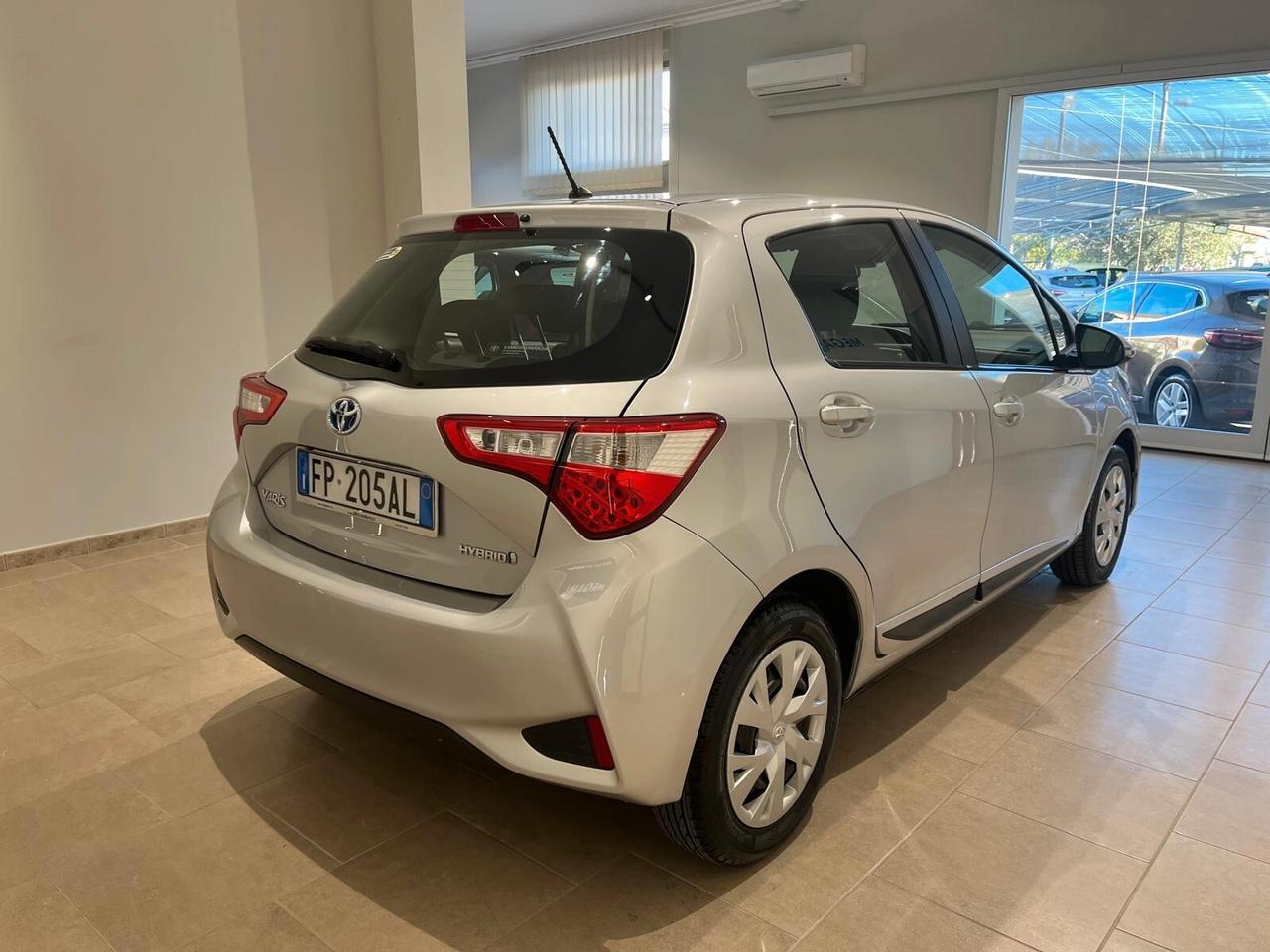 Toyota Yaris 1.5 Hybrid 5 porte Active