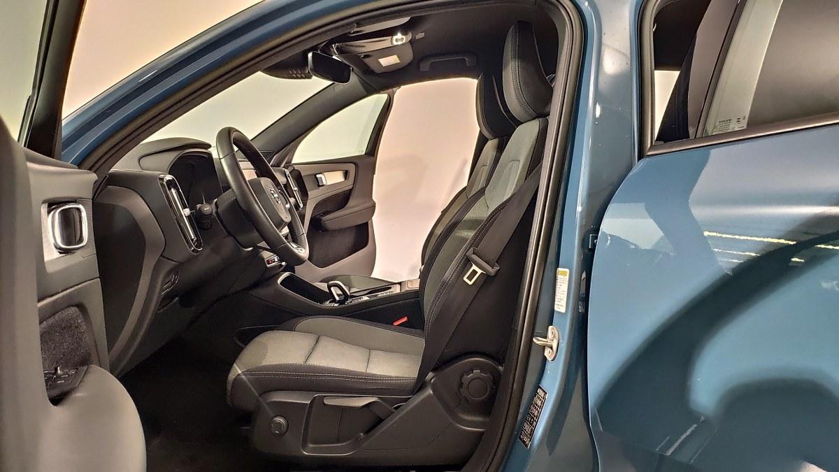 VOLVO Xc40 T2 Automatico Core N-1