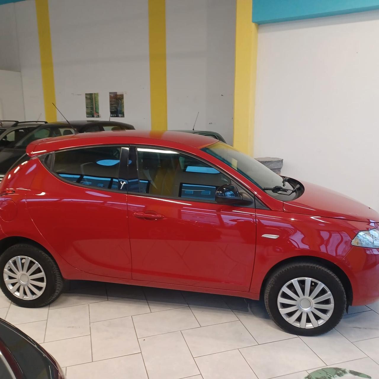 PERFETTA NEOPATENTATI LANCIA YPSILON