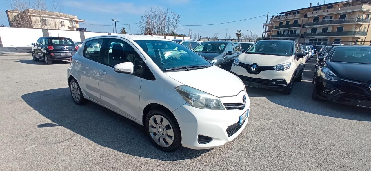 Toyota Yaris 1.0 5 porte GPL