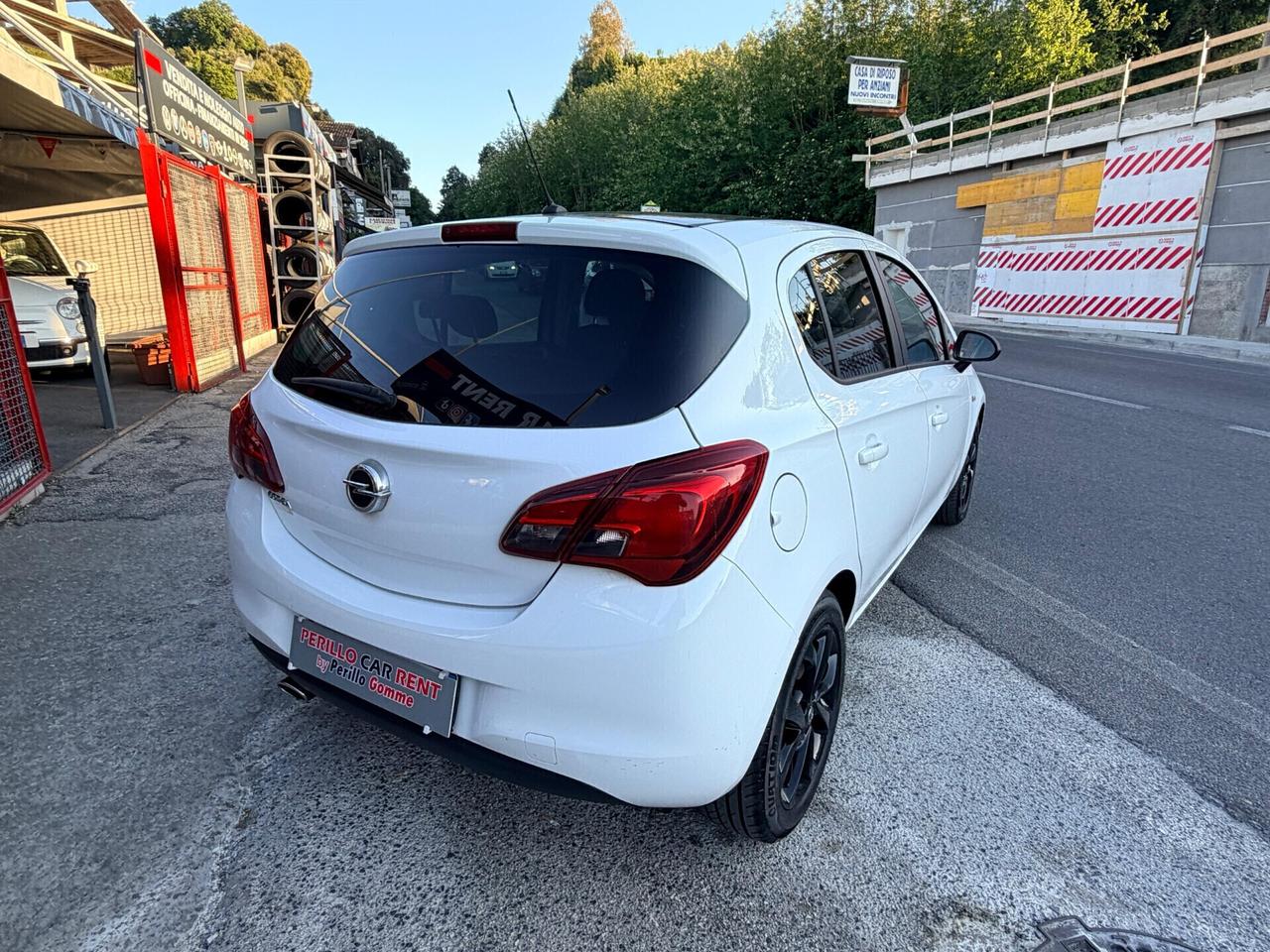 Opel Corsa 1.2 5 porte b-Color