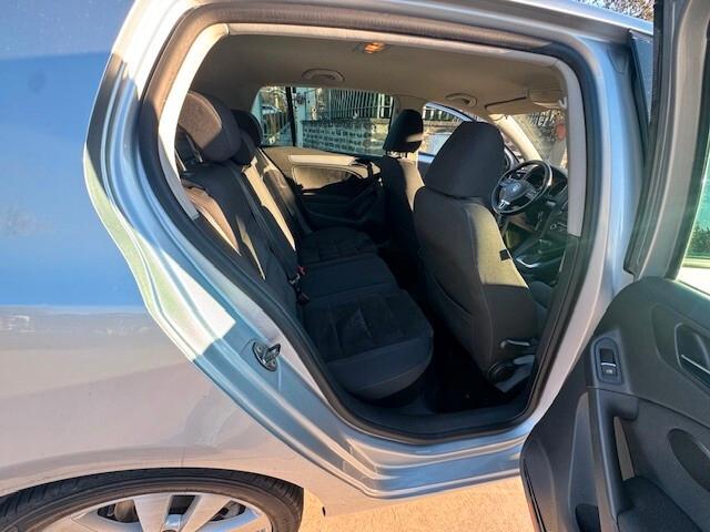 Volkswagen Golf 1.6 TDI DPF DSG 5p. Highline