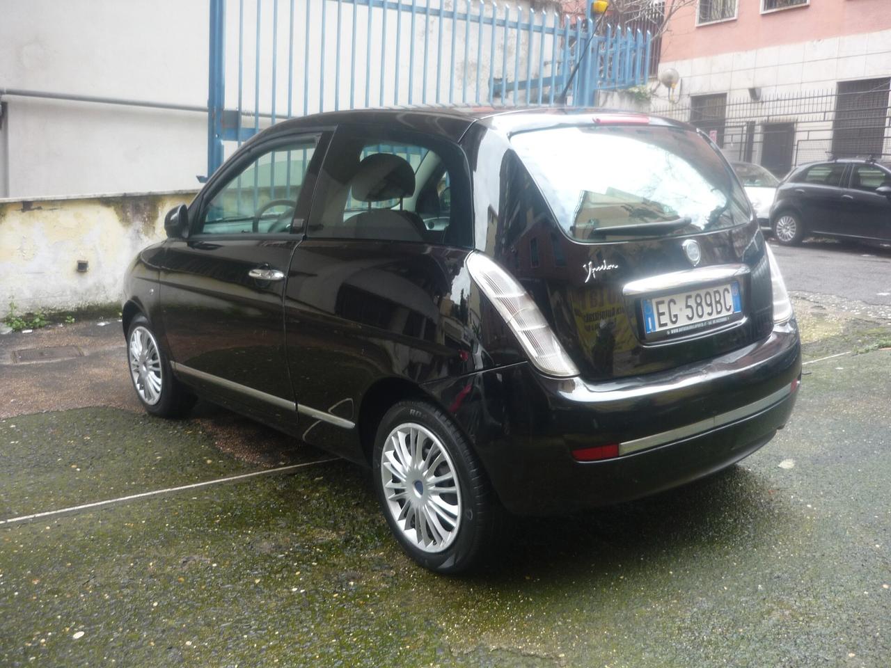 Lancia Ypsilon 1.2 69 CV Diva