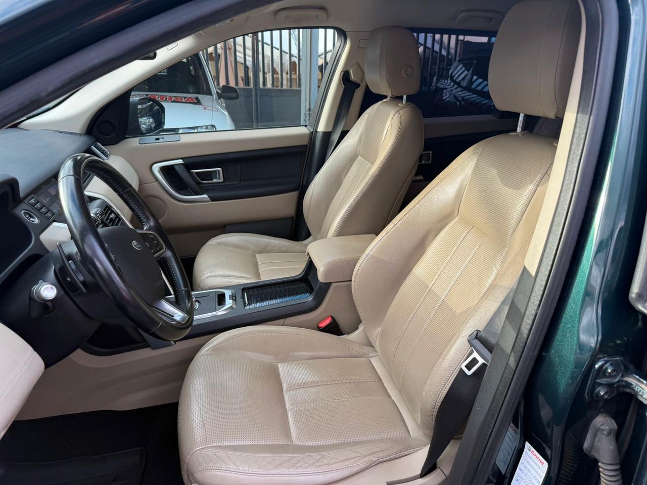 Land Rover Discovery Sport 2.0 TD4 180 CV HSE