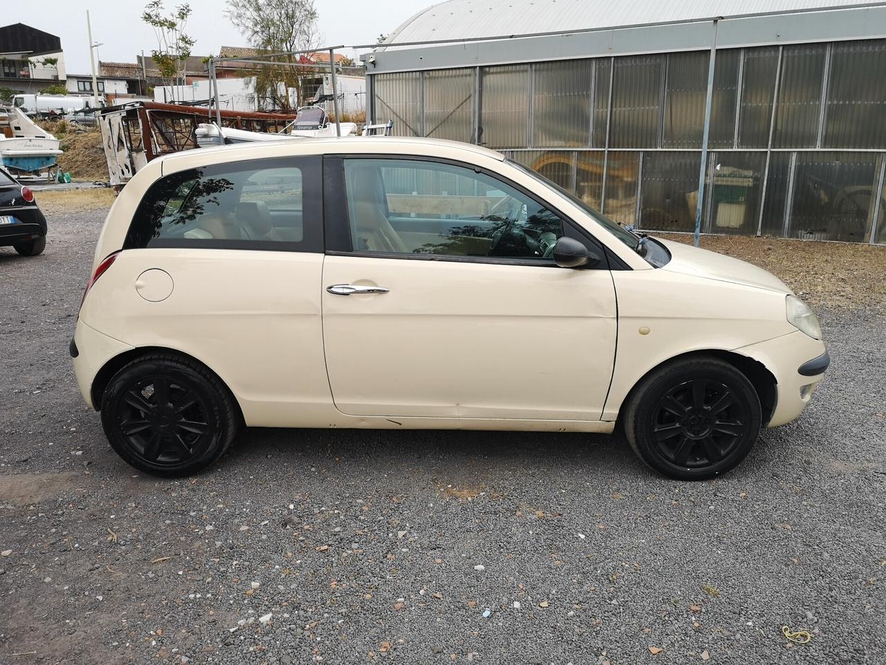 Lancia Ypsilon 1.3 Multijet 16V Argento