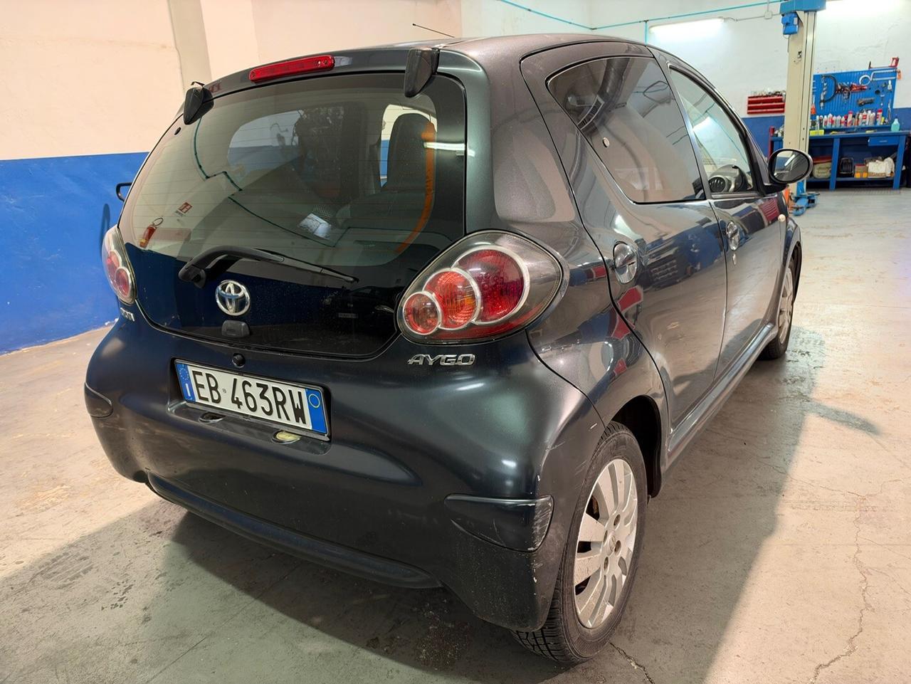 Toyota Aygo 1.0 12V VVT-i 5 porte Sol