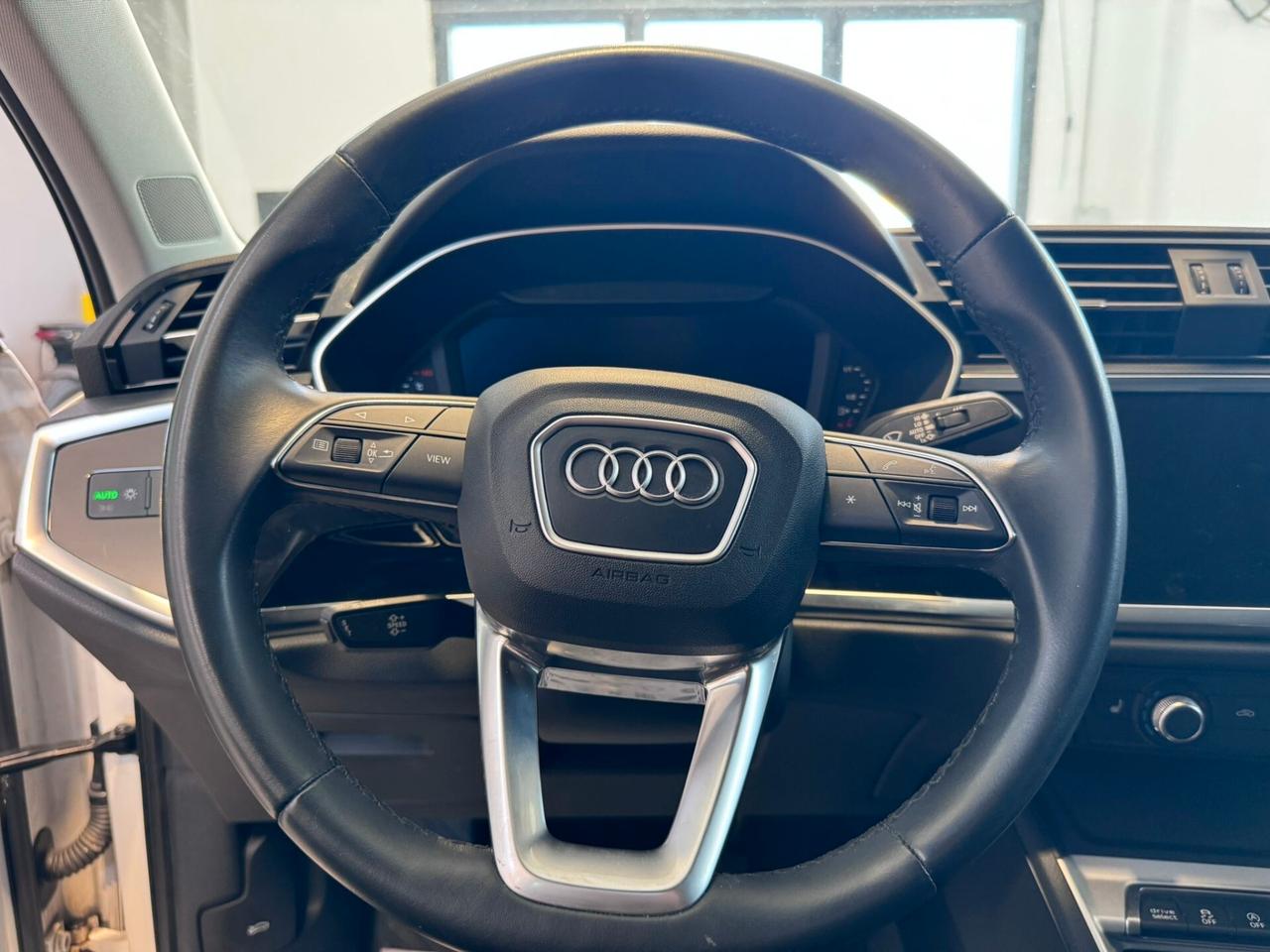 Audi Q3 SPB 35 TDI S tronic Business Advanced
