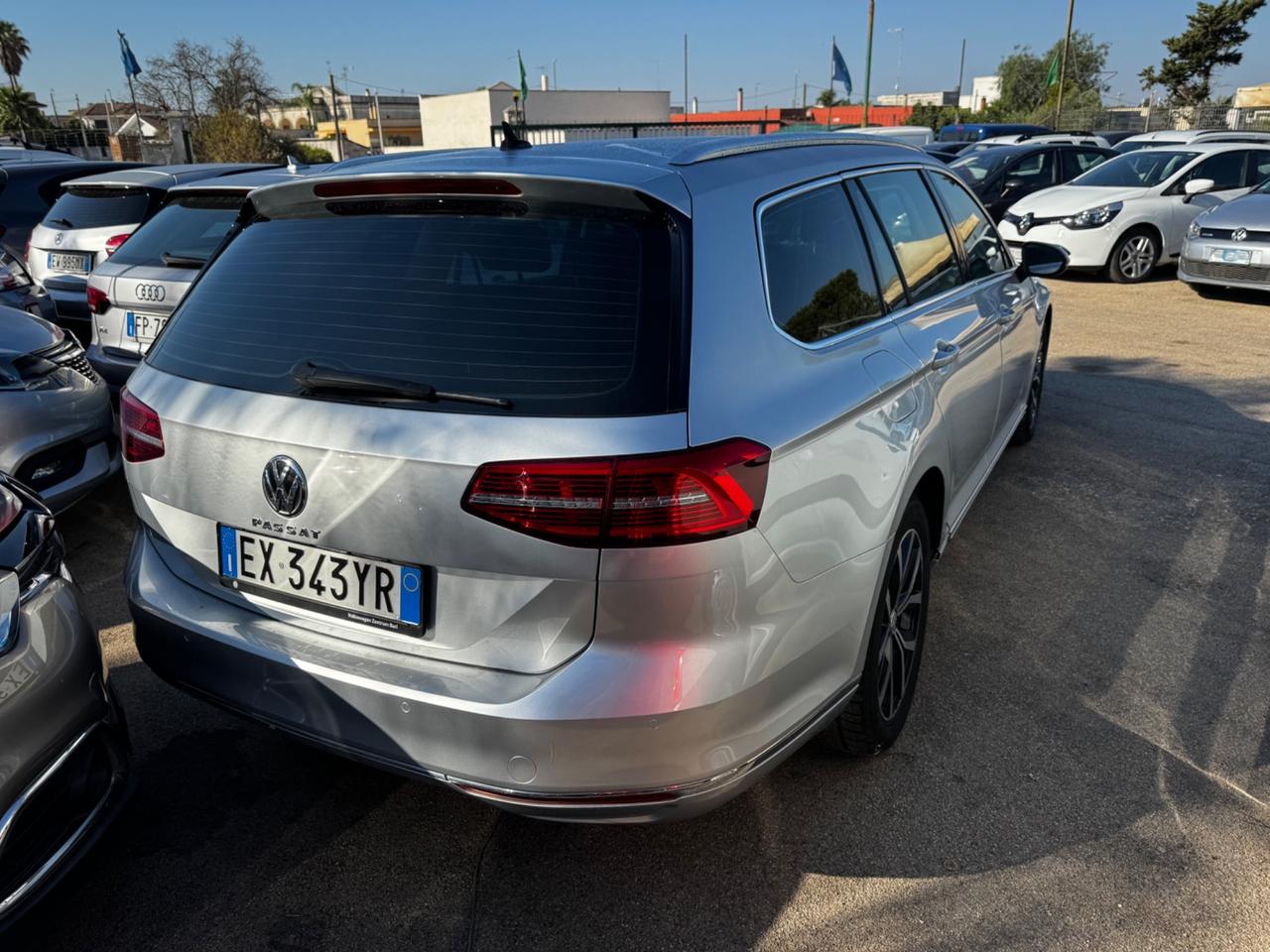 Volkswagen Passat 2.0 TDI DSG Highline BlueM. Tech.