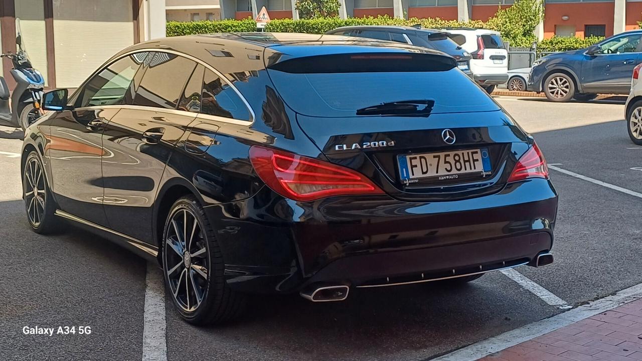 MERCEDES CLA 200 D SW AUTOMATIC PREMIUM DARK NIGHT