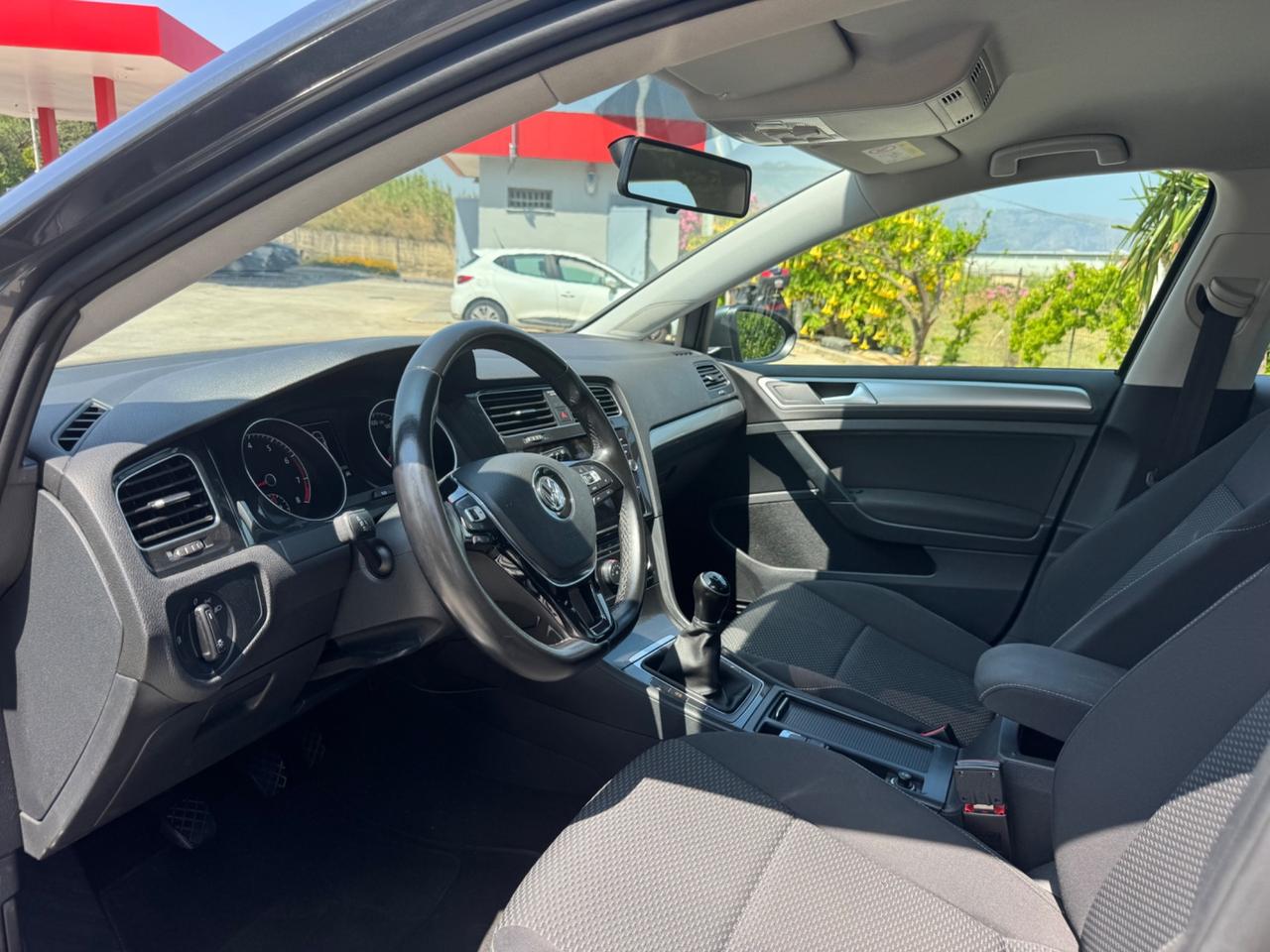 Volkswagen Golf 1.0 TSI 110 CV 5p. Trendline BlueMotion Technology