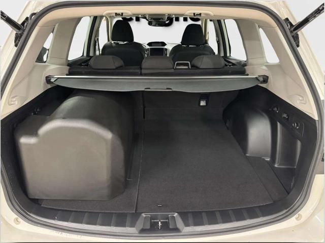 SUBARU Forester 2.0 e-Boxer MHEV CVT Lineartronic Style