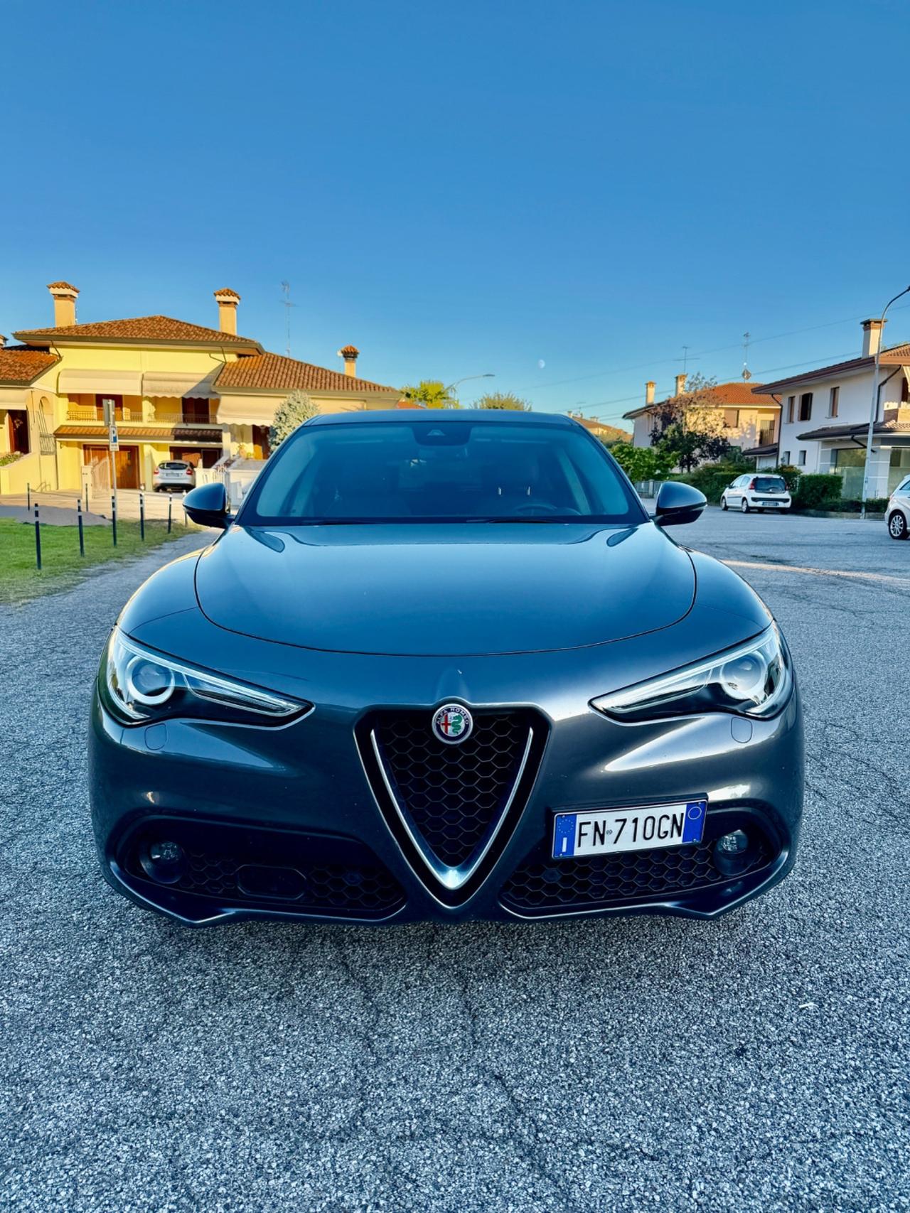 Alfa Romeo Stelvio 2.2 Turbodiesel 210 CV AT8 Q4 Business