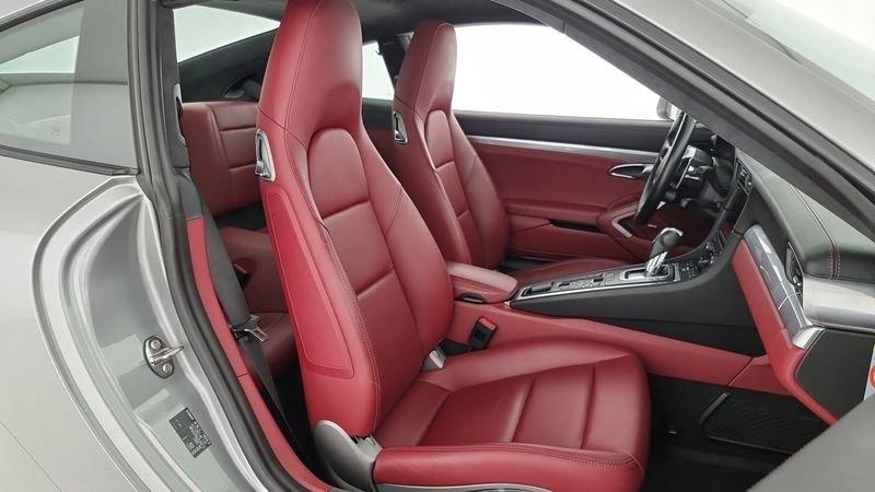 Porsche 911 911 3.0 Carrera 4 Coupé