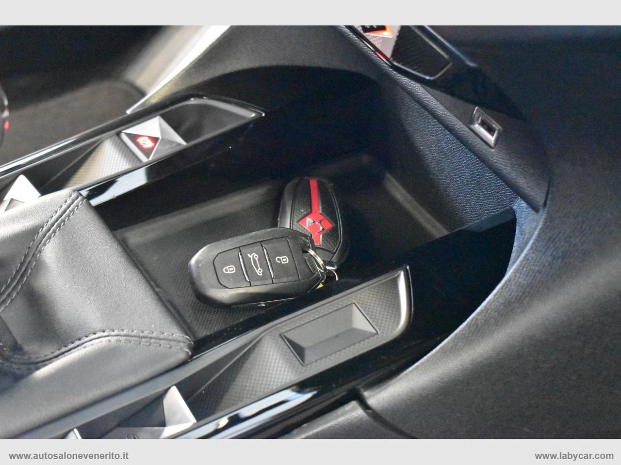 DS AUTOMOBILES DS 3 Crossback BlueHDi 100 Perform. Line