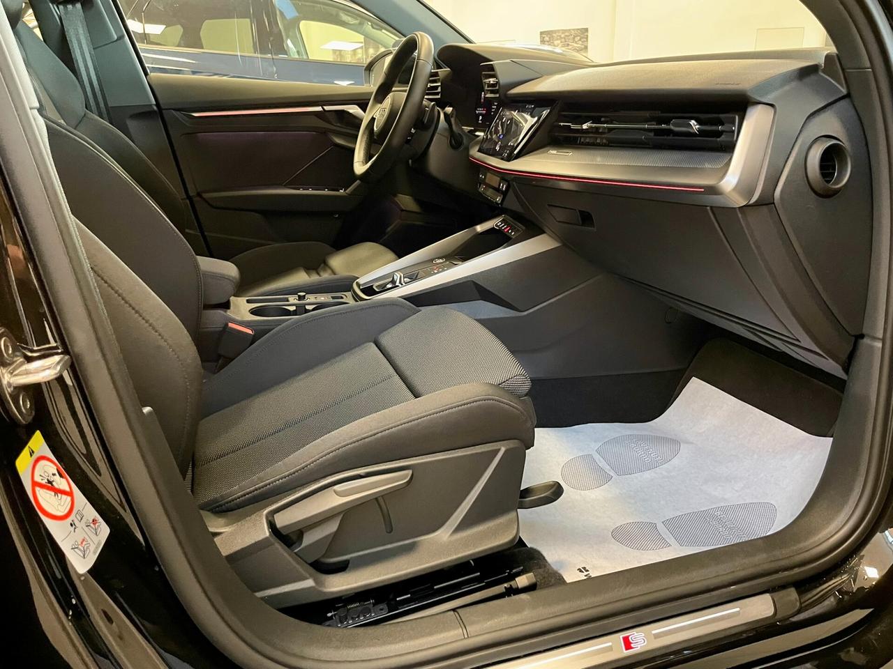 Audi A3 Sedan 2.0 TDI 150cv S tronic S line edition