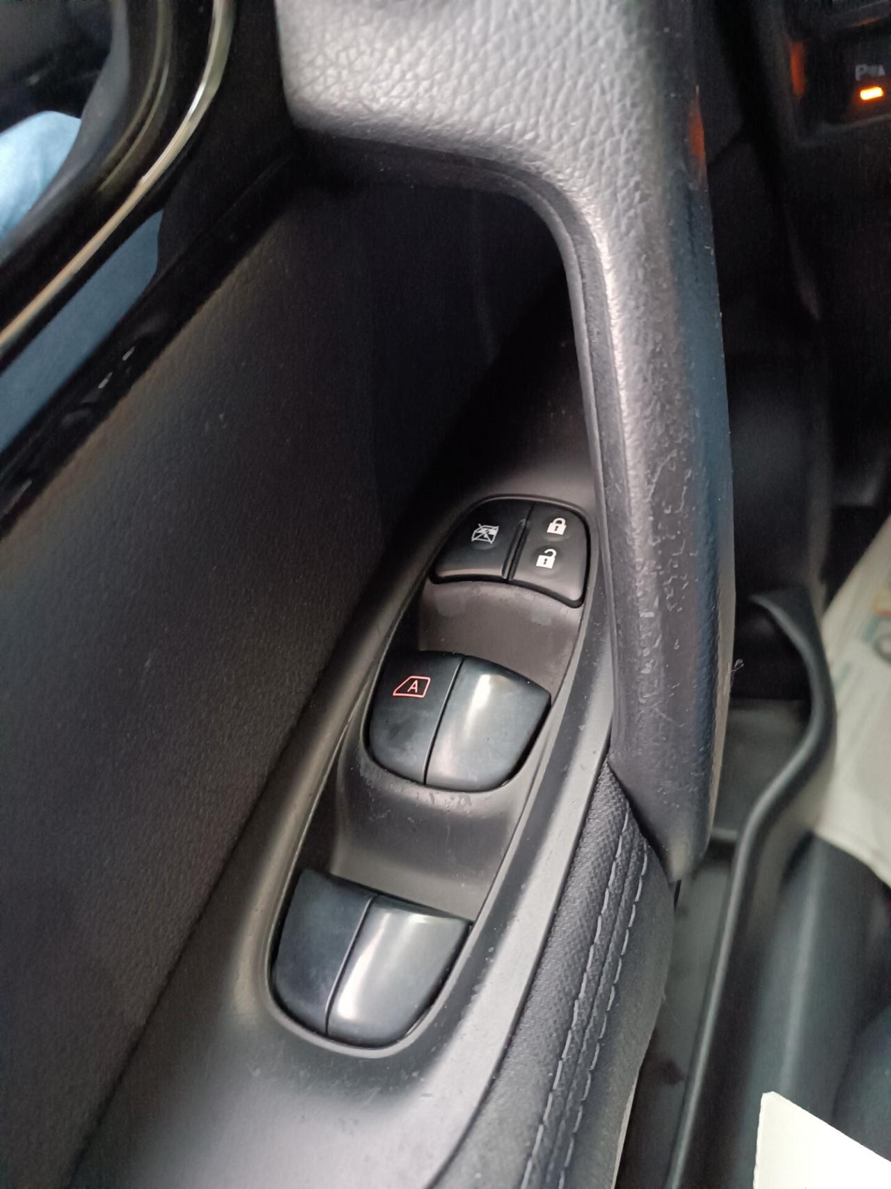 Nissan Qashqai 1.5 dCi TEKNA NAVI CAMERA FULL