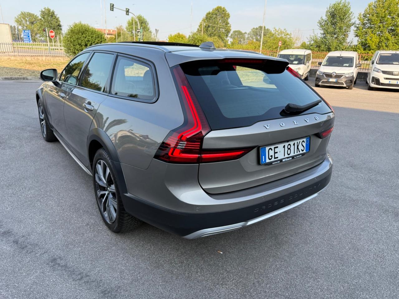 Volvo V90 Cross Country B4 AWD Geartronic Business Pro