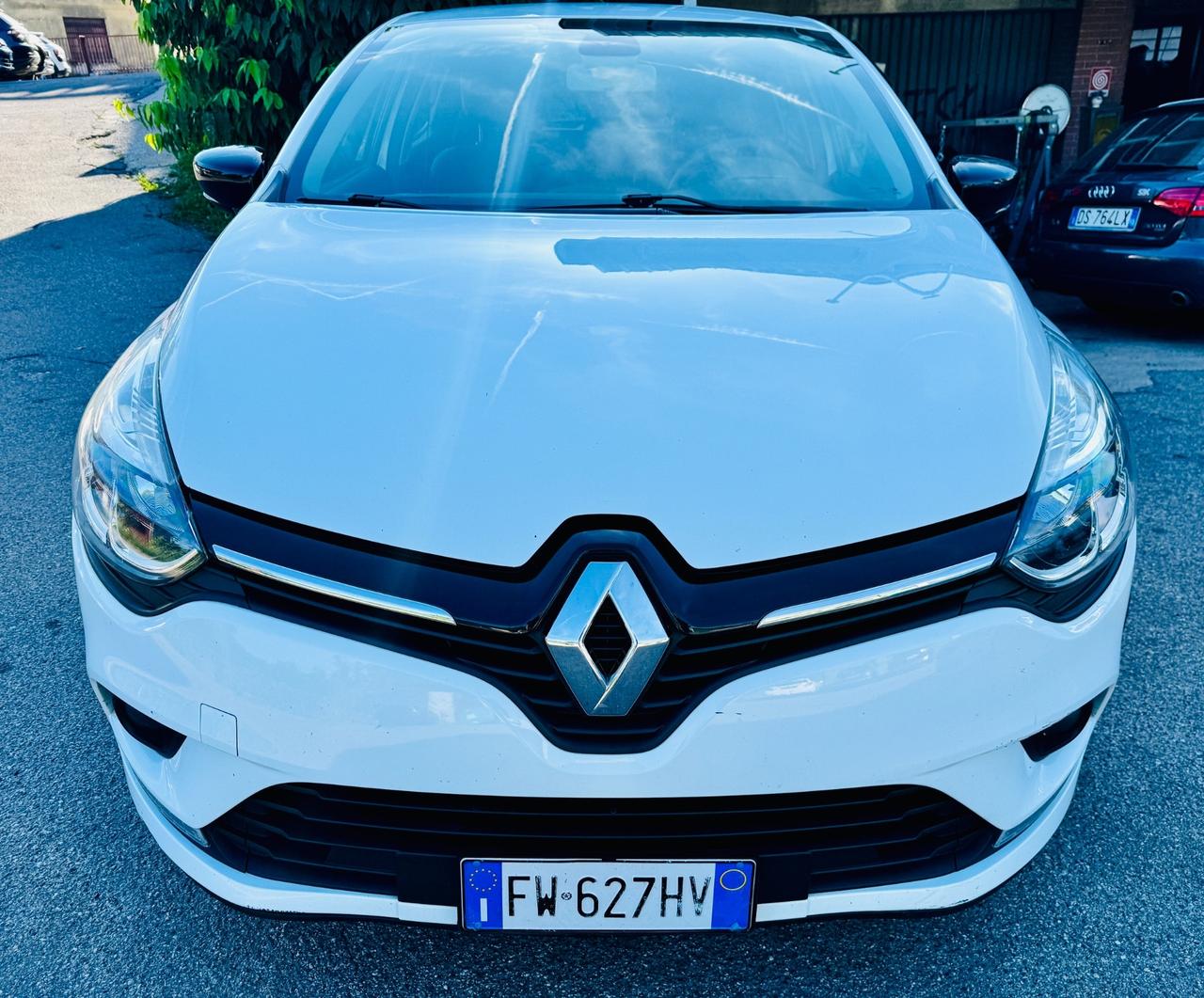 Renault Clio Sporter dCi 8V 75 CV Moschino Intens