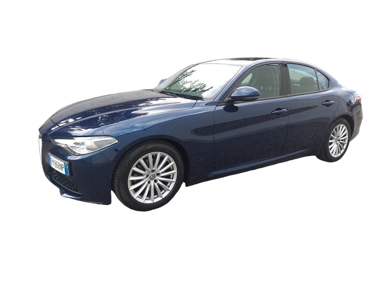 Alfa Romeo Giulia 2.2 t Super *180CV*