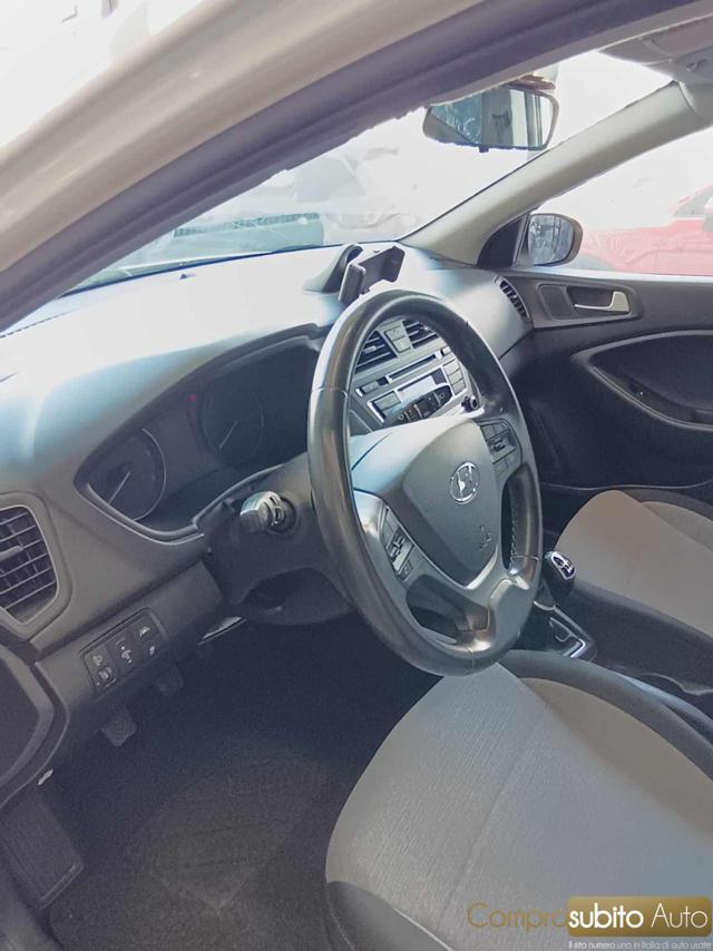 HYUNDAI i20 1.1 CRDi 12V 5 porte Comfort