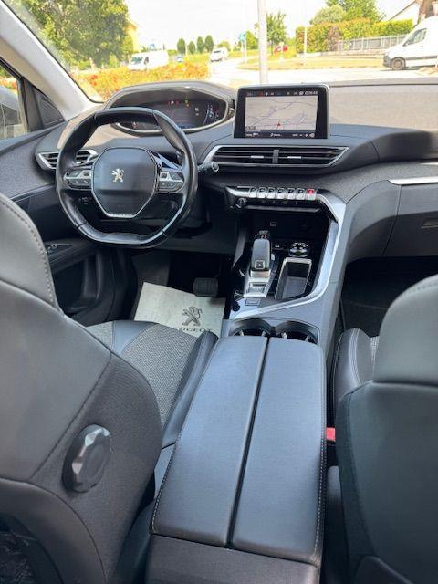 PEUGEOT - 3008 - BlueHDi 130 EAT8 S&S Allure