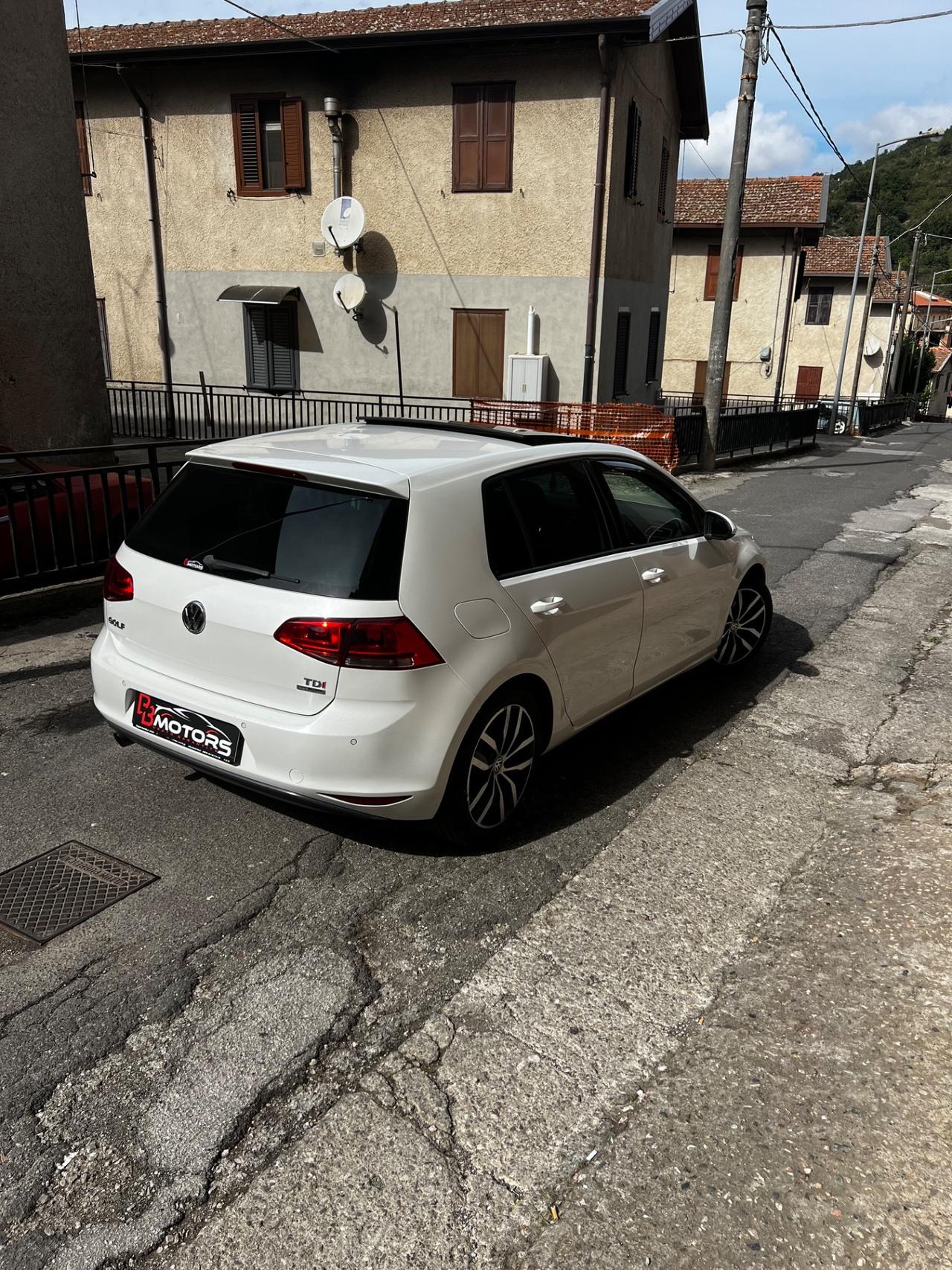 Volkswagen Golf 7 1.6 TDI con tettuccio apribile