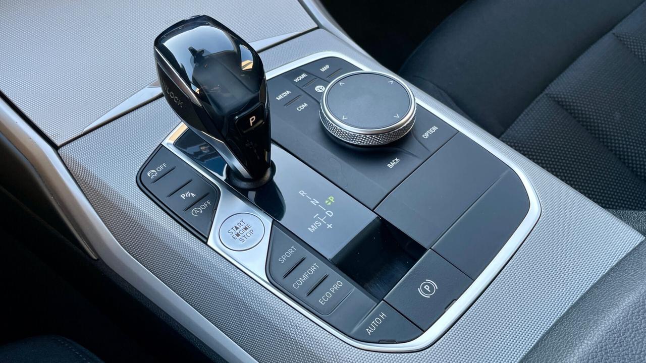 BMW 320D 2.0 ADVANTAGE 190CV - FULL LED, CAR PLAY