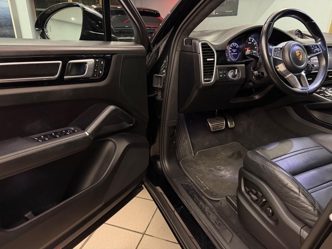 Porsche Cayenne Coupé 4.0 GTS iva esposta