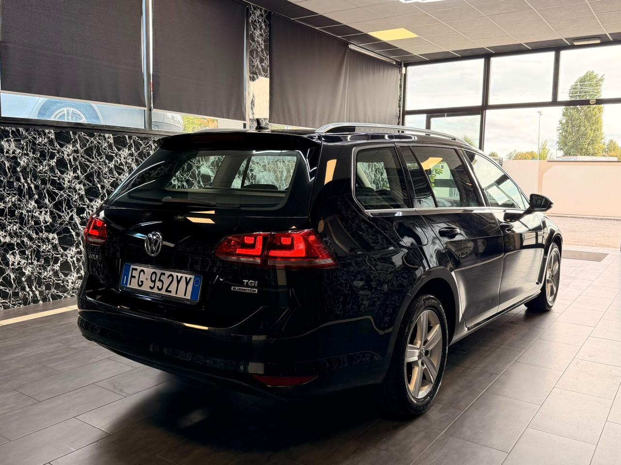 Volkswagen Golf Variant 1.4 TGI Highline BlueMotion