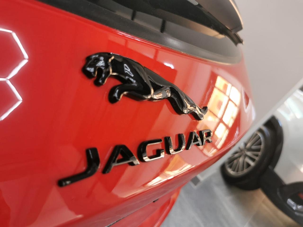 Jaguar E-Pace 2.0D 180 CV AWD aut. First Edition